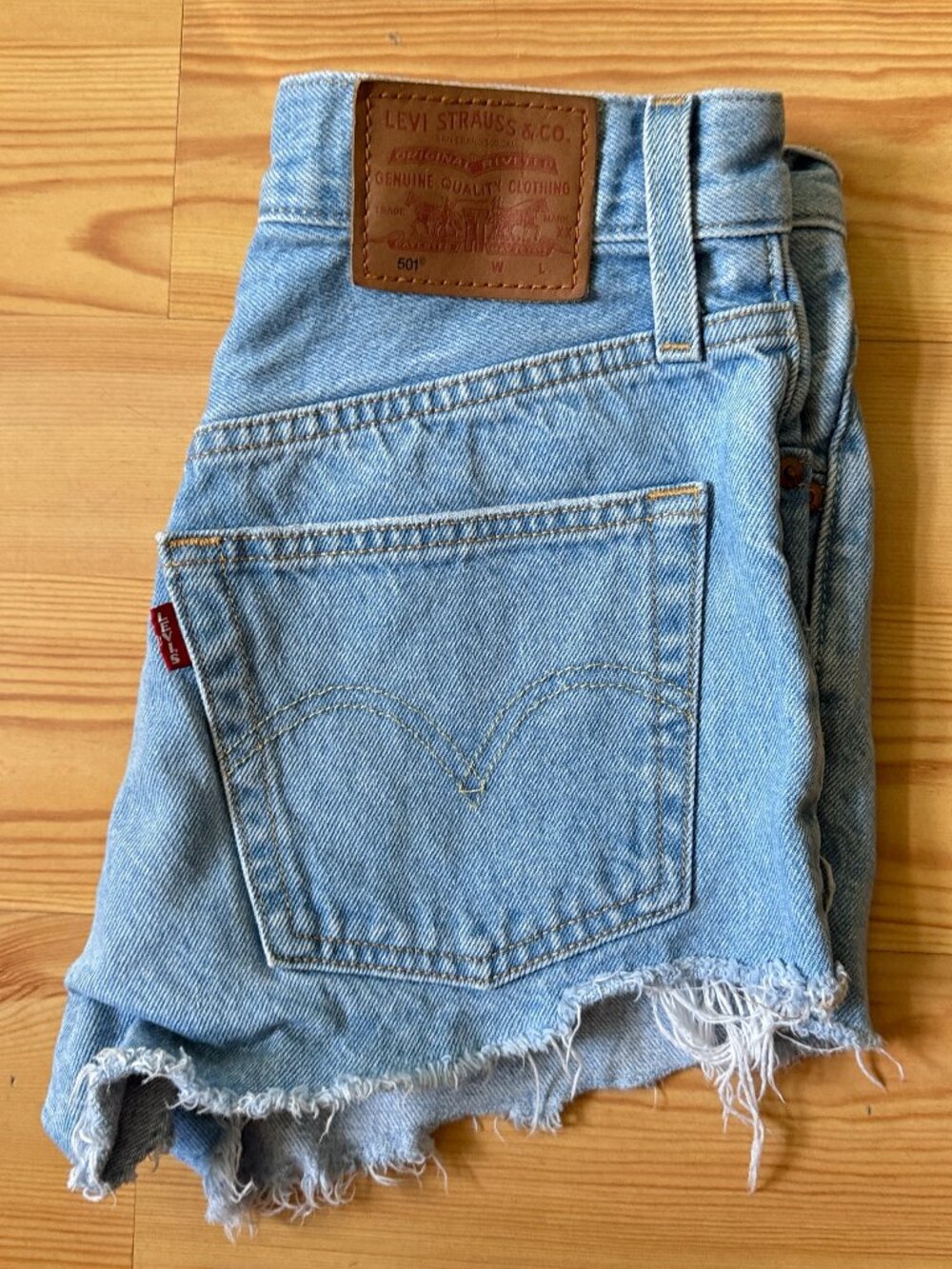 LEVI'S PREMIUM Shorts Mid Rise Blue Cotton Women's Size 25 Cutoffs